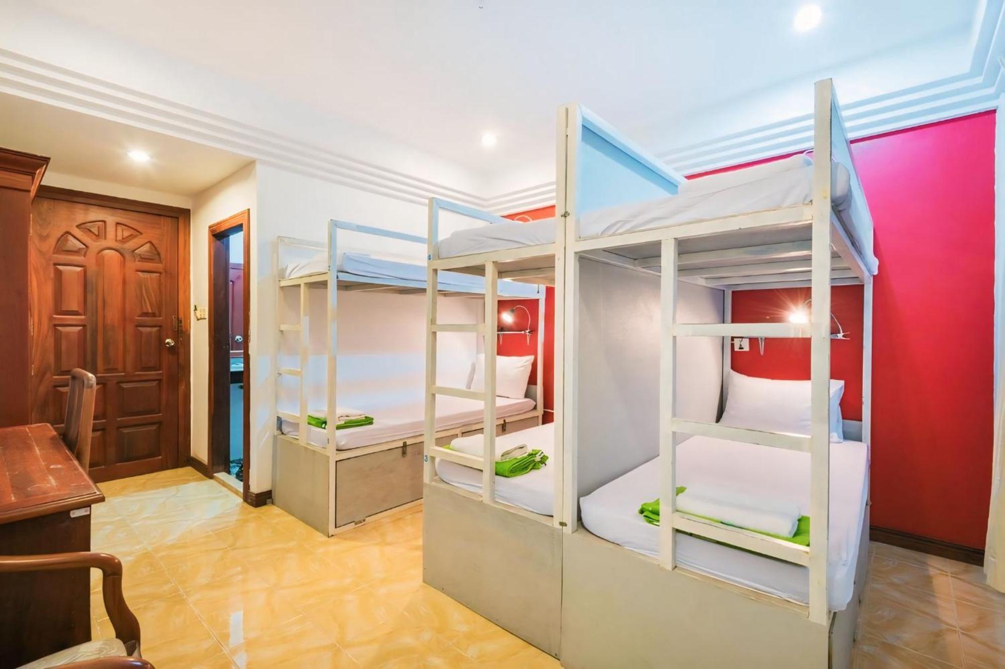 Vplus Hotel シェムリアップ エクステリア 写真