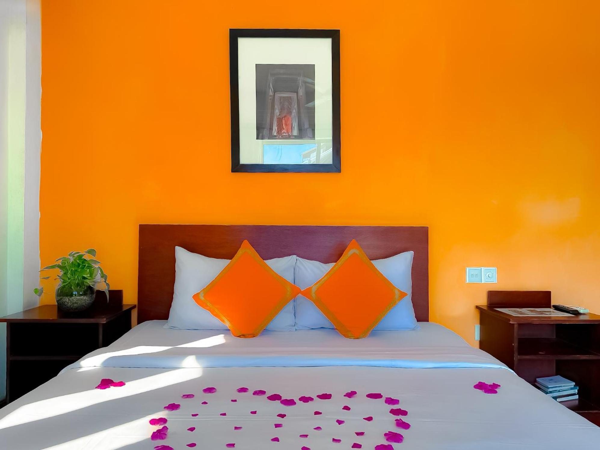 Vplus Hotel シェムリアップ エクステリア 写真
