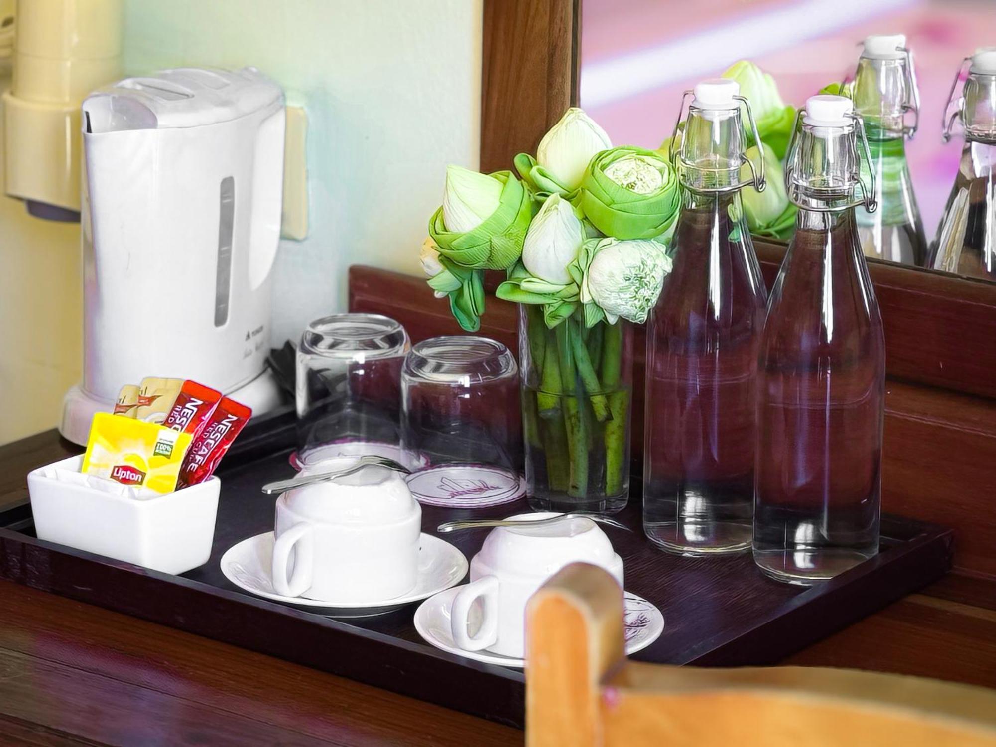 Vplus Hotel シェムリアップ エクステリア 写真
