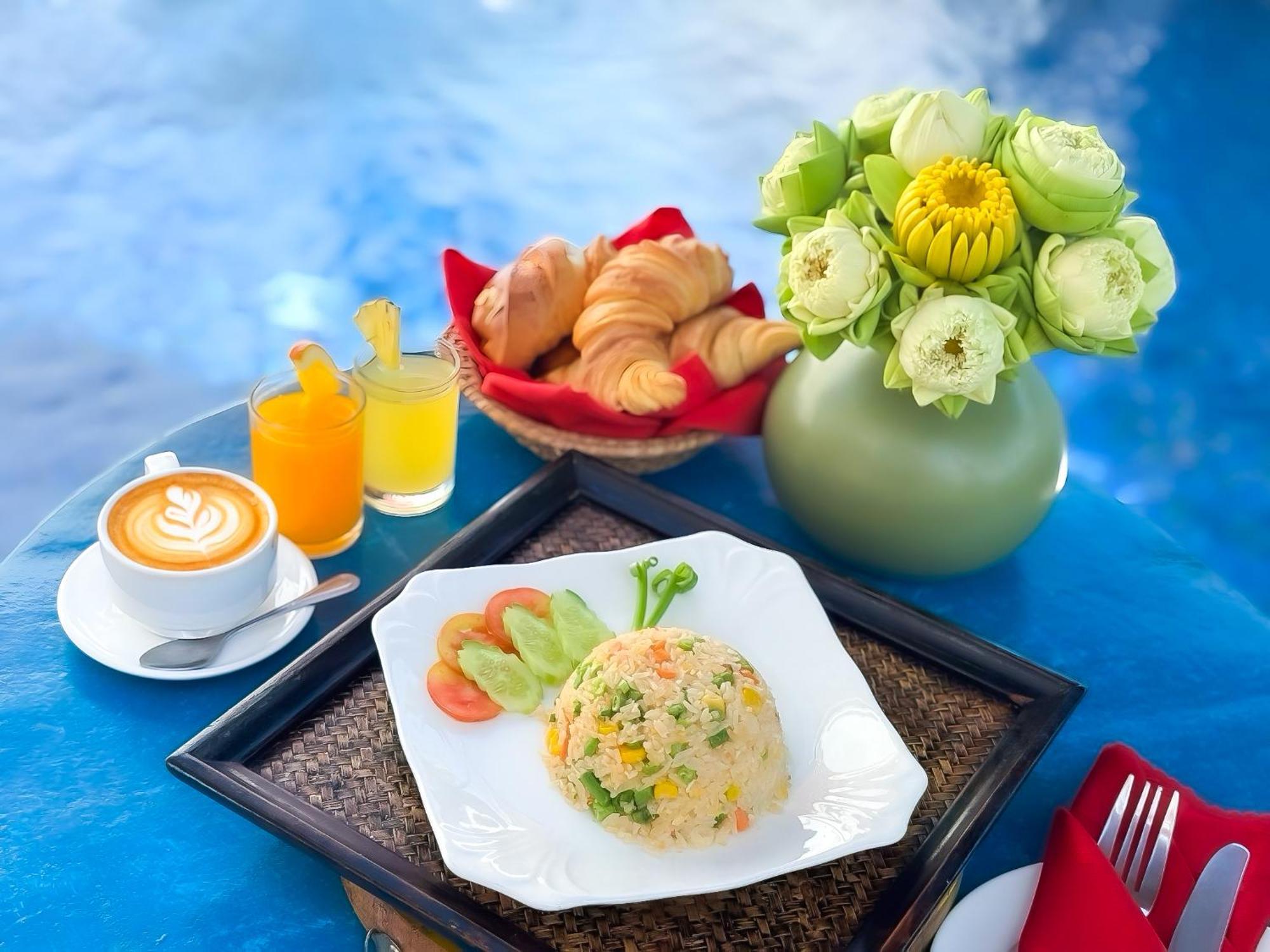Vplus Hotel シェムリアップ エクステリア 写真