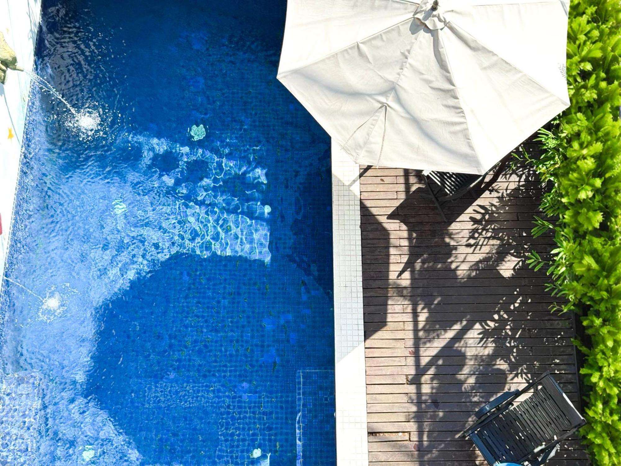 Vplus Hotel シェムリアップ エクステリア 写真
