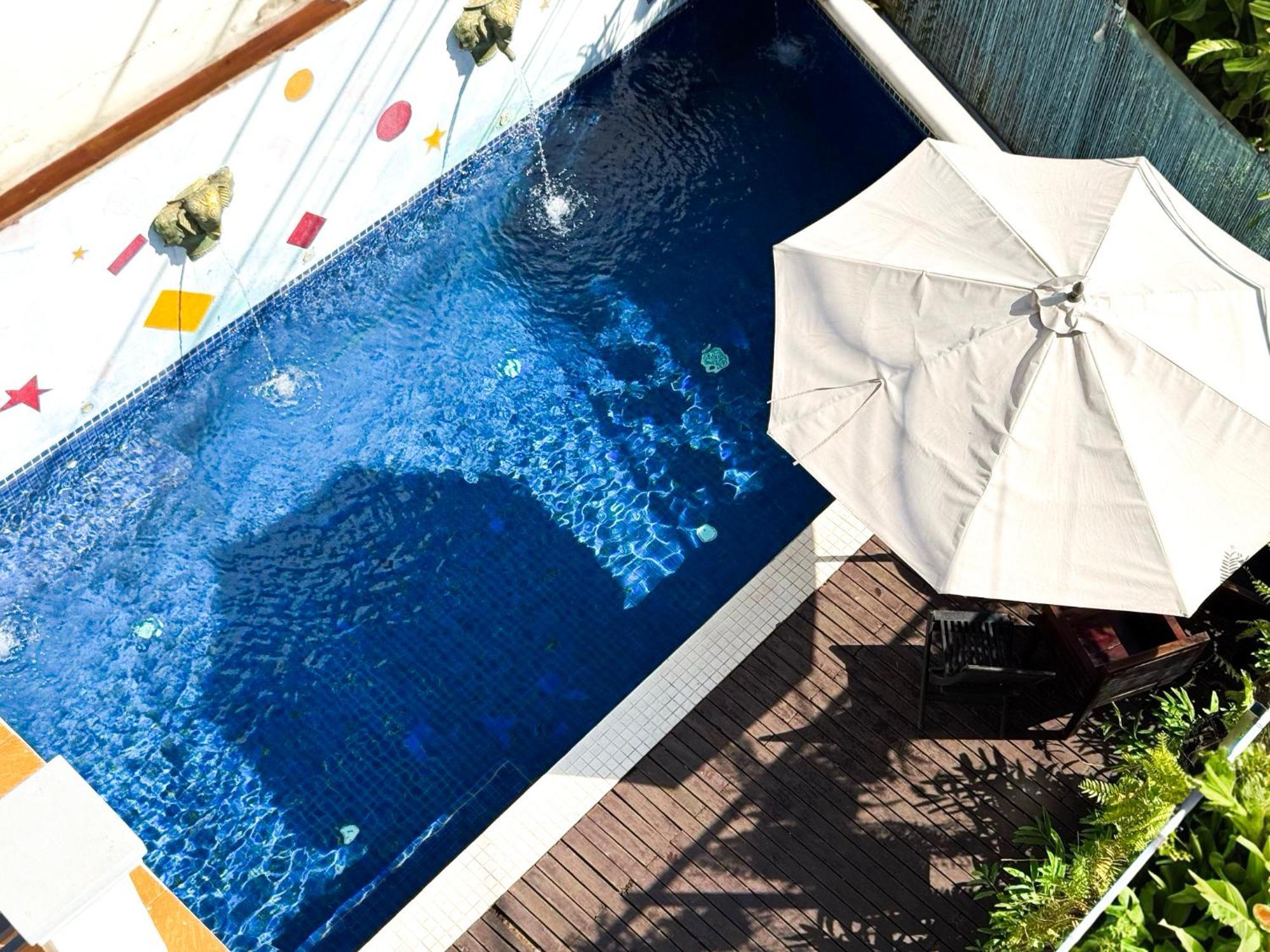 Vplus Hotel シェムリアップ エクステリア 写真